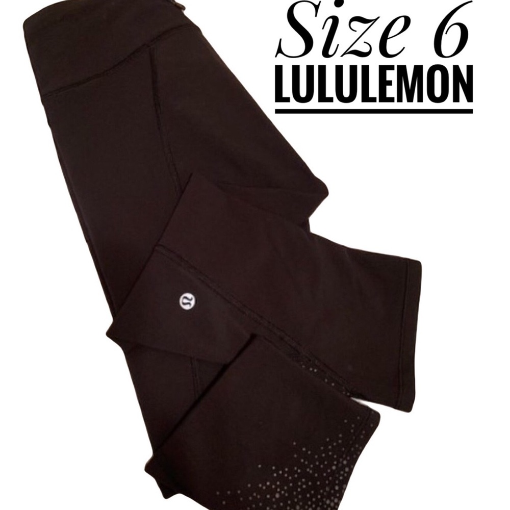 Lululemon Capri Leggings with Small Silver Gray Dotting Detail EUC